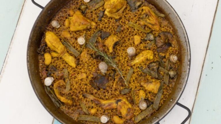 Paella valenciana